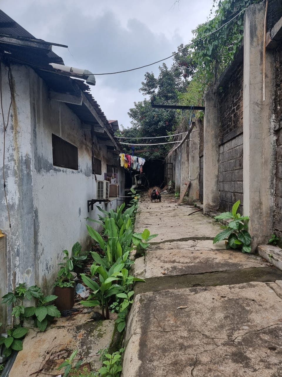 Pabrik Kosong Lahan Strategis Jl Raya Narogong Bekasi DIjual